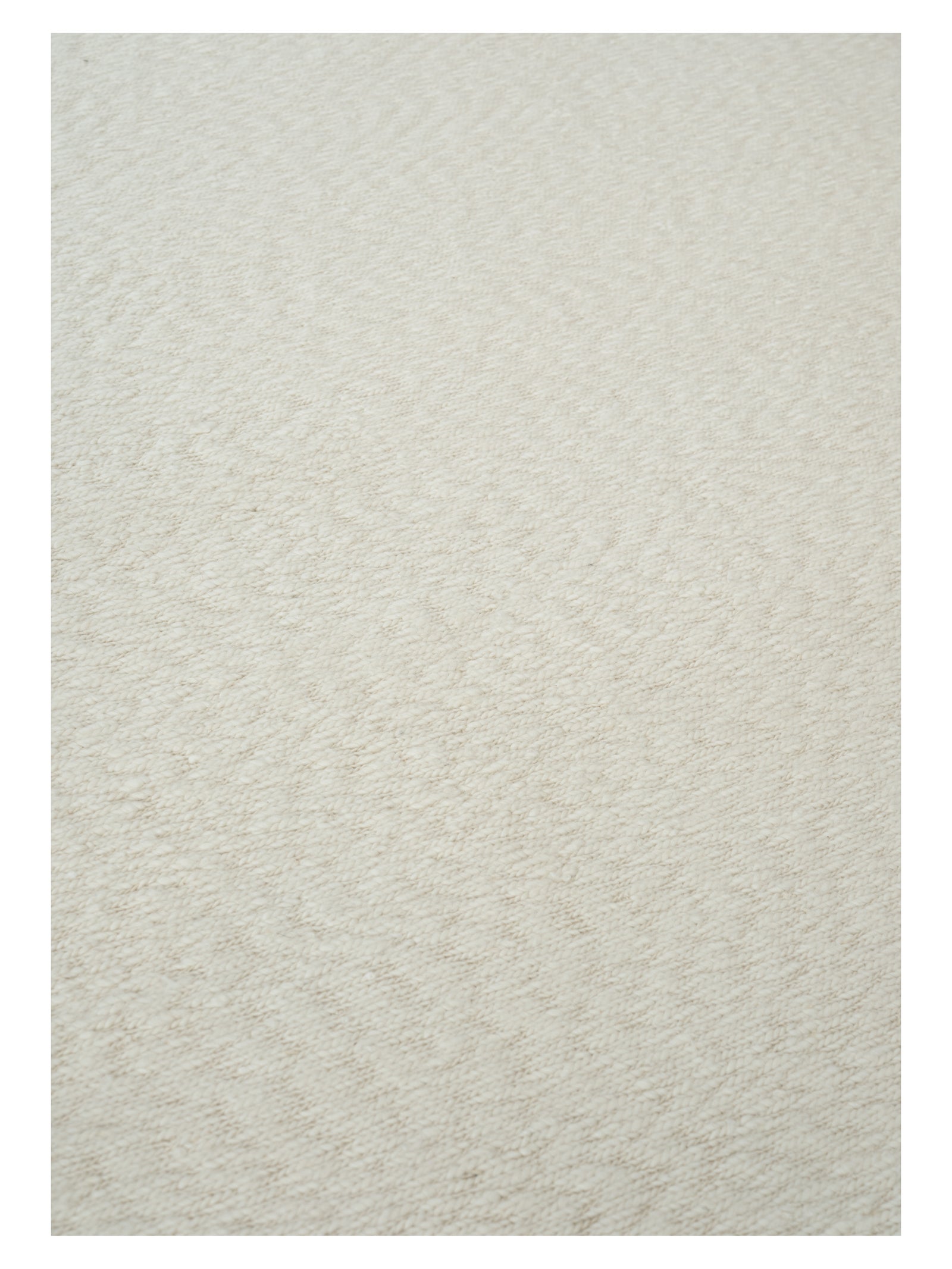 3400600_4_Blonde_Maze_white_CU